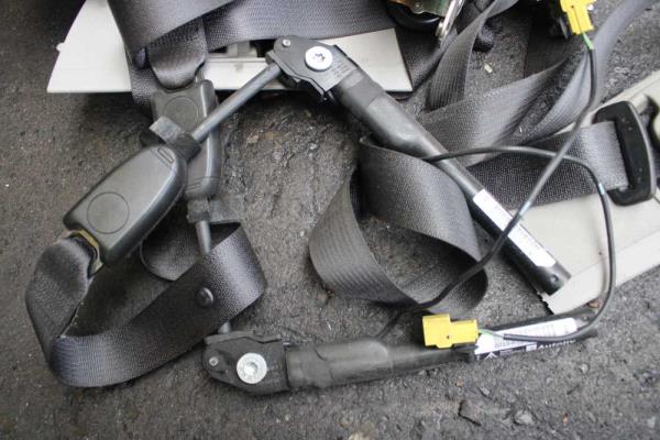 AIRBAG OPEL ASTRA J (TABLEAU DE BORD + VOLANT+ AIRBAG CEINTURES + CEINTURES AVANT + BOITIER AIRBAG) - Vue 5